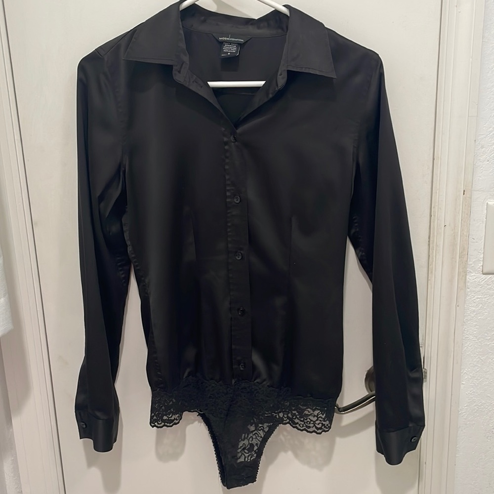 Black bodysuit with lace bottoms-Moda International